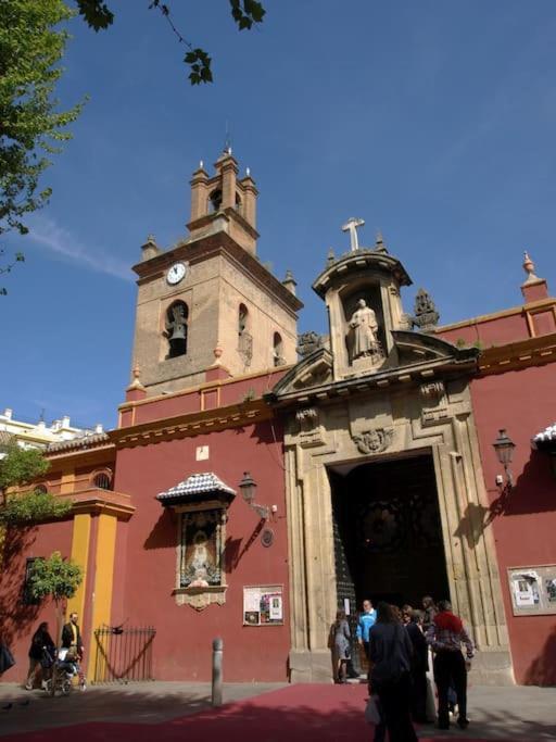 Puerta De San Juan Lägenhet Sevilla Exteriör bild